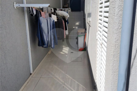 Casa à venda com 3 quartos, sendo 1 suíte,  no condomínio Residencial Jardim das Palmeiras, Vinhedo - SP