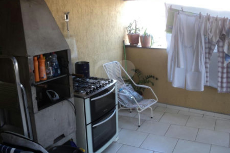 Casa Térrea à venda com 3 suítes em Vila Paulicéia, São Paulo, SP