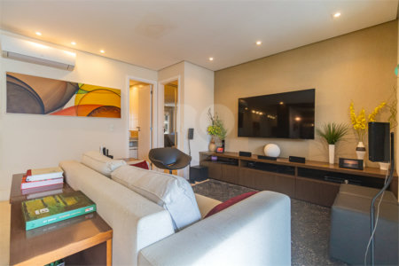 Apartamento à venda com 1 suíte em Campo Belo, São Paulo, SP