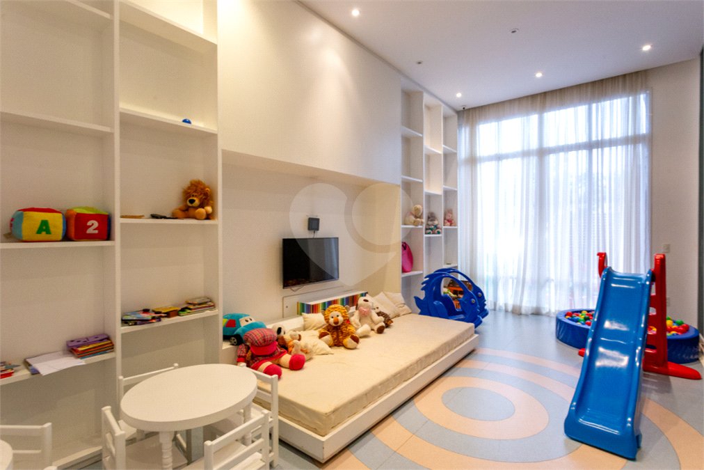 Apartamento à venda com 3 suítes em Vila Mariana, São Paulo, SP