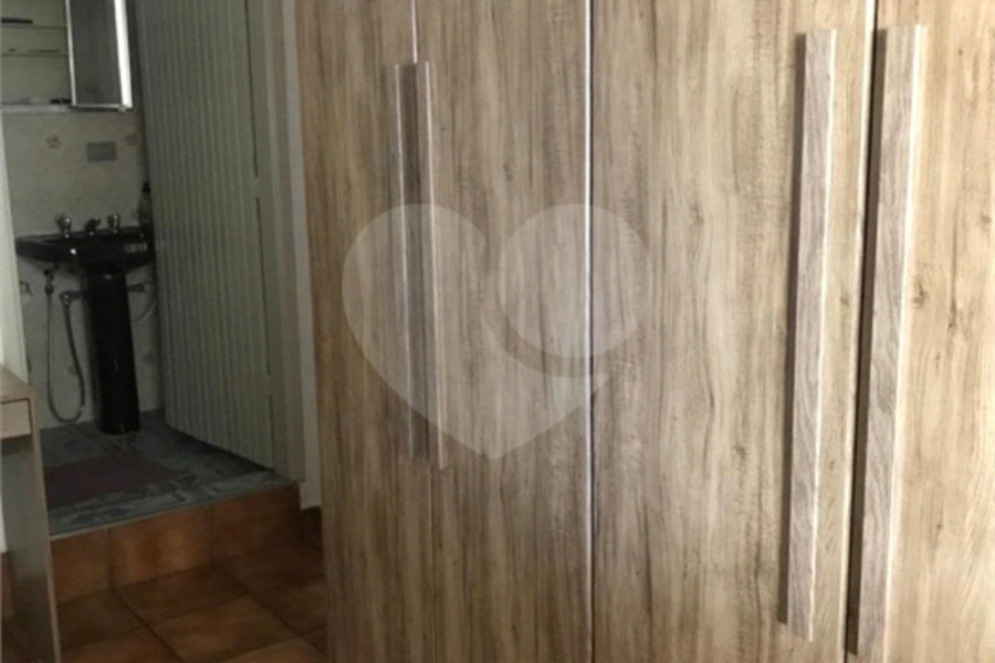 Sobrado à venda com 10 quartos, sendo 2 suítes, em Pirituba, São Paulo, SP