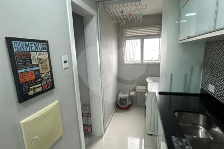 Apartamento à venda com 2 suítes em Parque Reboucas, São Paulo, SP