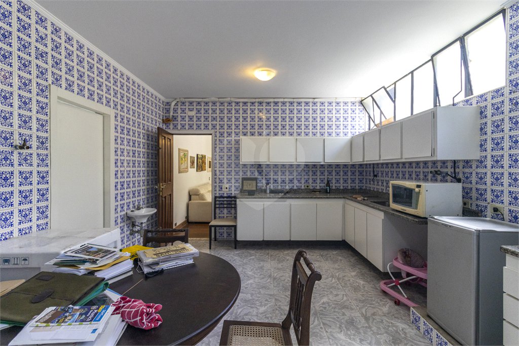 Sobrado à venda com 4 quartos, sendo 2 suítes,  em Vila Morumbi, São Paulo, SP