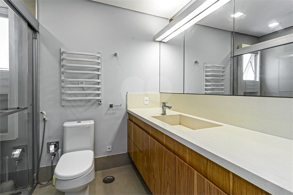 Casa à venda ou para alugar com 3 suítes no condomínio Palm Hill, São Paulo - SP