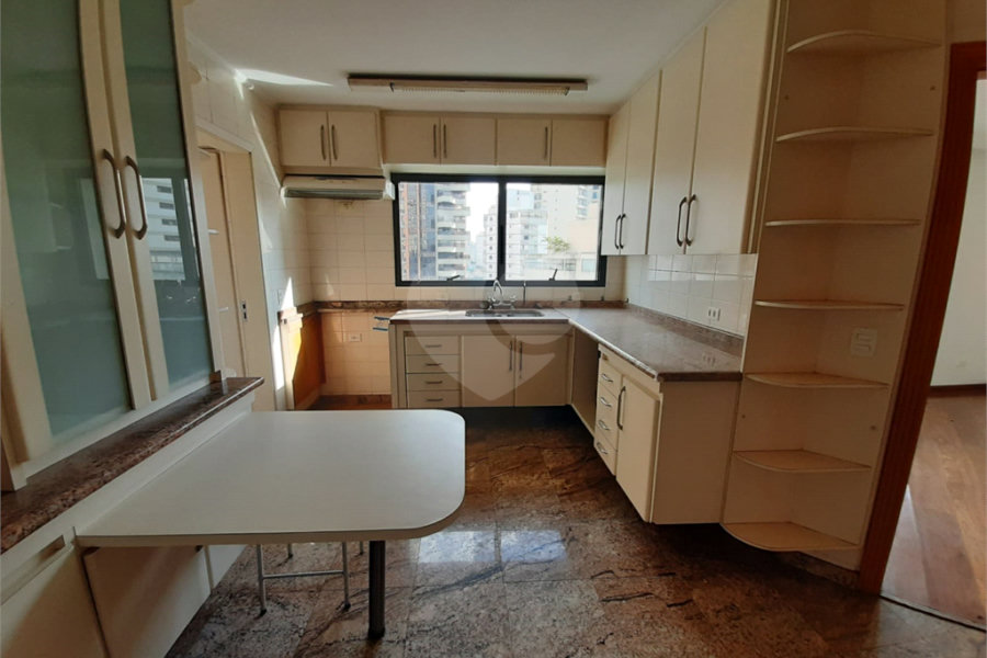 Apartamento à venda com 3 quartos, sendo 1 suíte,  em Santana, São Paulo, SP