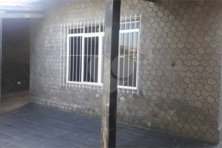 Casa à venda com 3 quartos, sendo 1 suíte, em Jardim Castanheira, São José dos Campos, SP