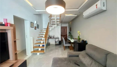 Cobertura à venda com 3 quartos, sendo 1 suíte,  em Tijuca, Rio de Janeiro, RJ