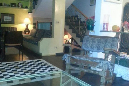 Sobrado à venda com 4 quartos, sendo 2 suítes, em Jardim Leonor, São Paulo, SP