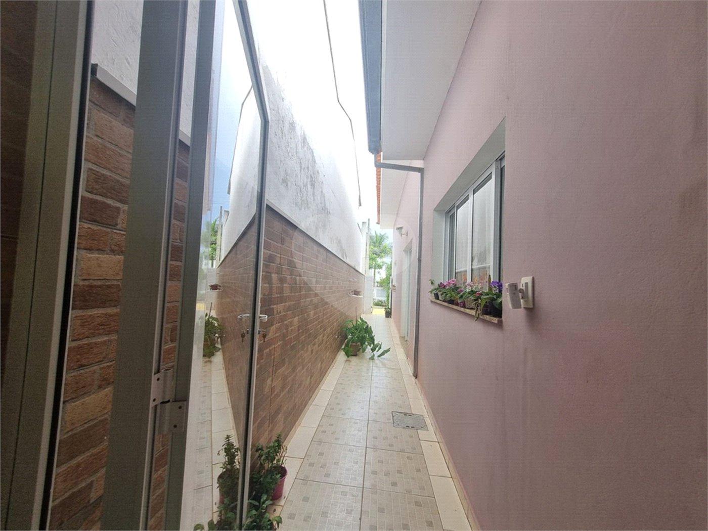 Casa à venda com 4 quartos, sendo 1 suíte,  no condomínio Ibiti do Paço, Sorocaba - SP
