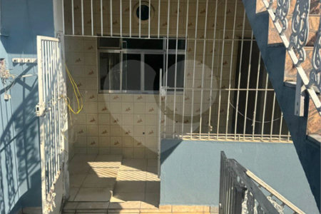 Sobrado à venda com 5 quartos em Bela Vista, Osasco, SP
