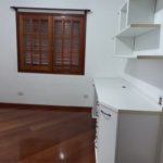 Sobrado à venda com 4 quartos, sendo 3 suítes,  em Cidade São Francisco, São Paulo, SP