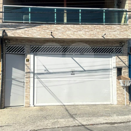 Sobrado à venda com 4 quartos em Jardim Luciana, Itaquaquecetuba, SP