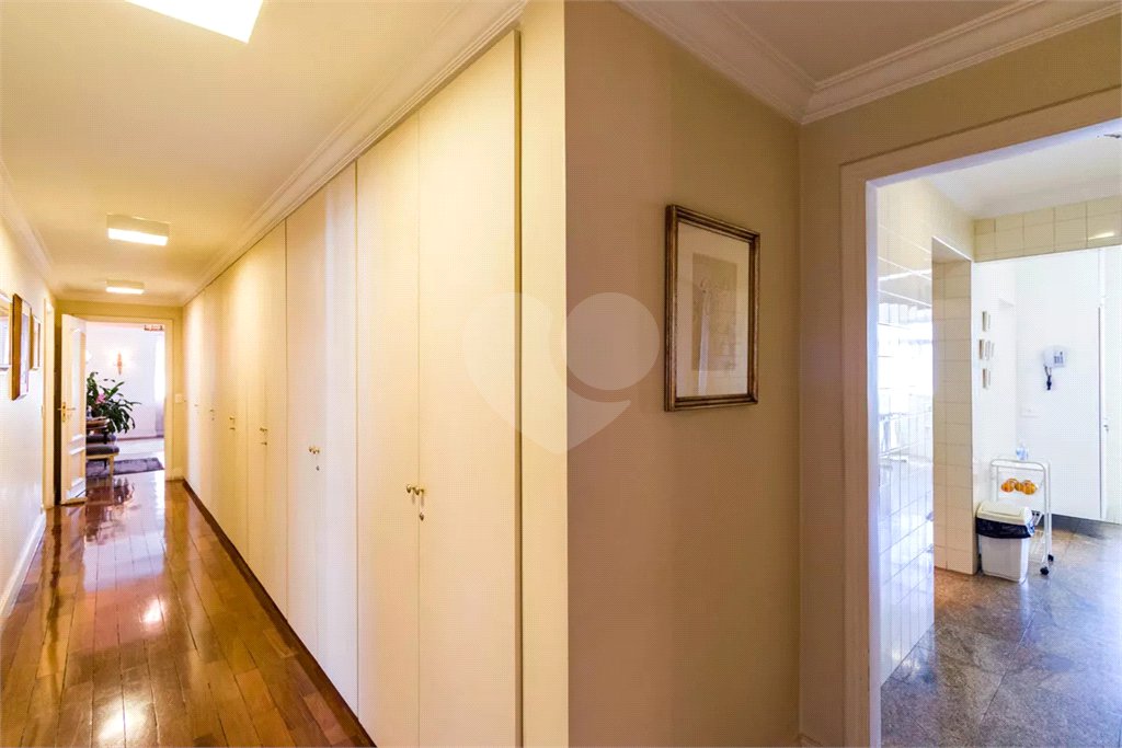 Apartamento à venda com 4 quartos, sendo 2 suítes, em Real Parque, São Paulo, SP