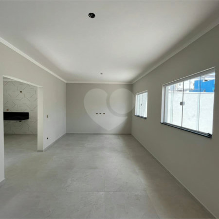 Casa à venda com 3 quartos, sendo 2 suítes, em Nova Cerejeira, Atibaia, SP