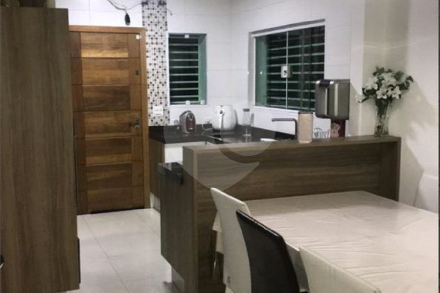 Sobrado à venda com 3 quartos, sendo 2 suítes, em Tremembé, São Paulo, SP