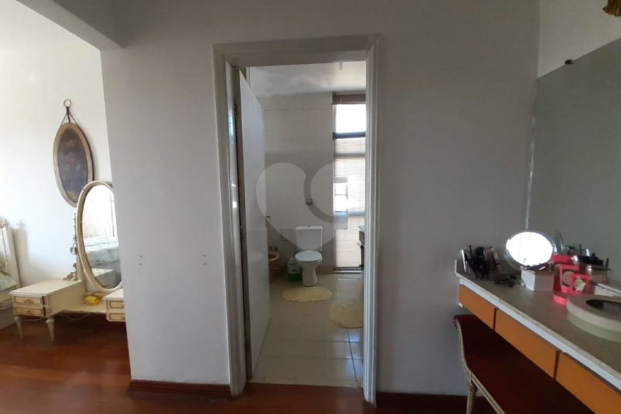 Sobrado à venda com 3 quartos, sendo 1 suíte, em Vila Mariana, São Paulo, SP