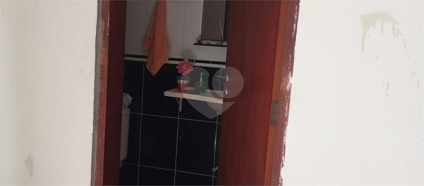 Casa à venda com 3 quartos, sendo 1 suíte,  em Jardim Valéria, Guarulhos, SP