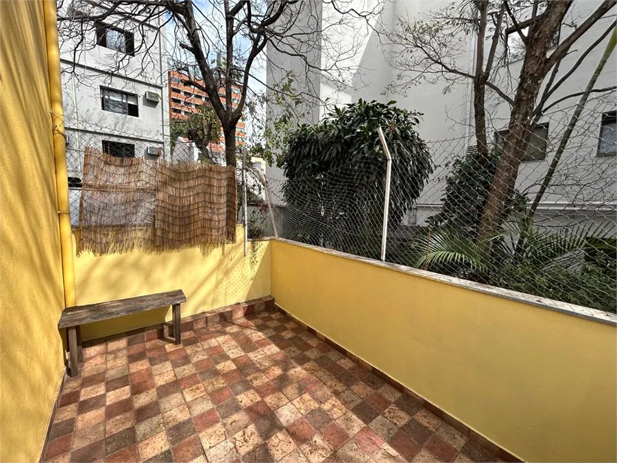 Casa de Vila para alugar com 4 suítes em Vila Romana, São Paulo, SP