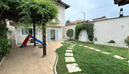 Casa à venda com 4 quartos, sendo 3 suítes,  em Vila Galvão, Guarulhos, SP