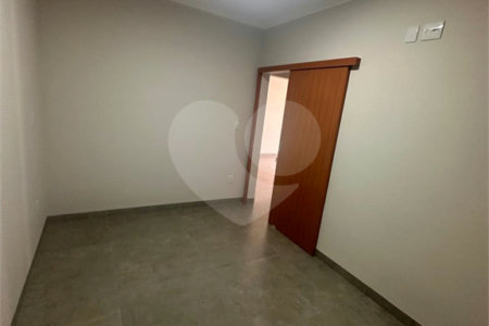 Casa à venda com 4 quartos em Vila Cidade Industrial (vila Xavier), Araraquara, SP