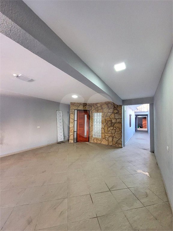 Sobrado à venda com 3 quartos, sendo 1 suíte,  em Jardim Ana Rosa, Suzano, SP