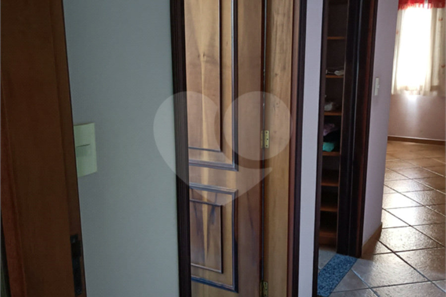 Sobrado à venda com 3 quartos, sendo 1 suíte, em Vila Paiva, São Paulo, SP