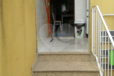 Sobrado à venda com 3 quartos em Vila Dona Augusta, São Paulo, SP