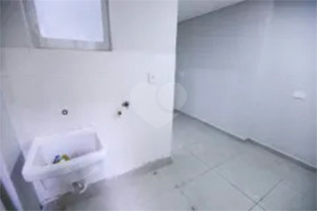 Casa à venda com 3 suítes em Jardim Santo Elias, São Paulo, SP