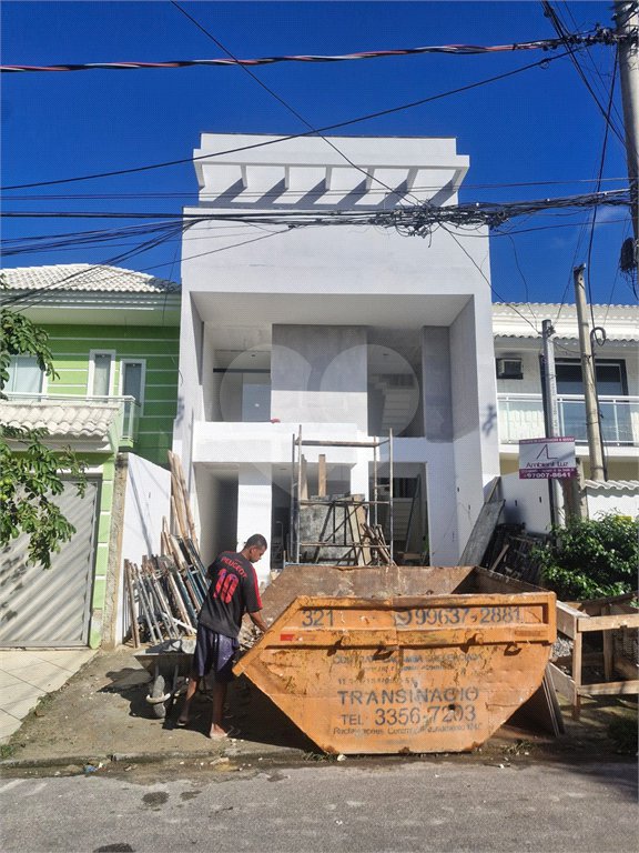 Casa à venda com 4 suítes no condomínio Vale das Palmeiras., Rio de Janeiro - RJ