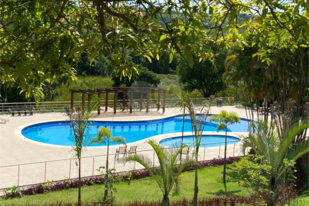 Linda casa Condomínio Santa Isabel I