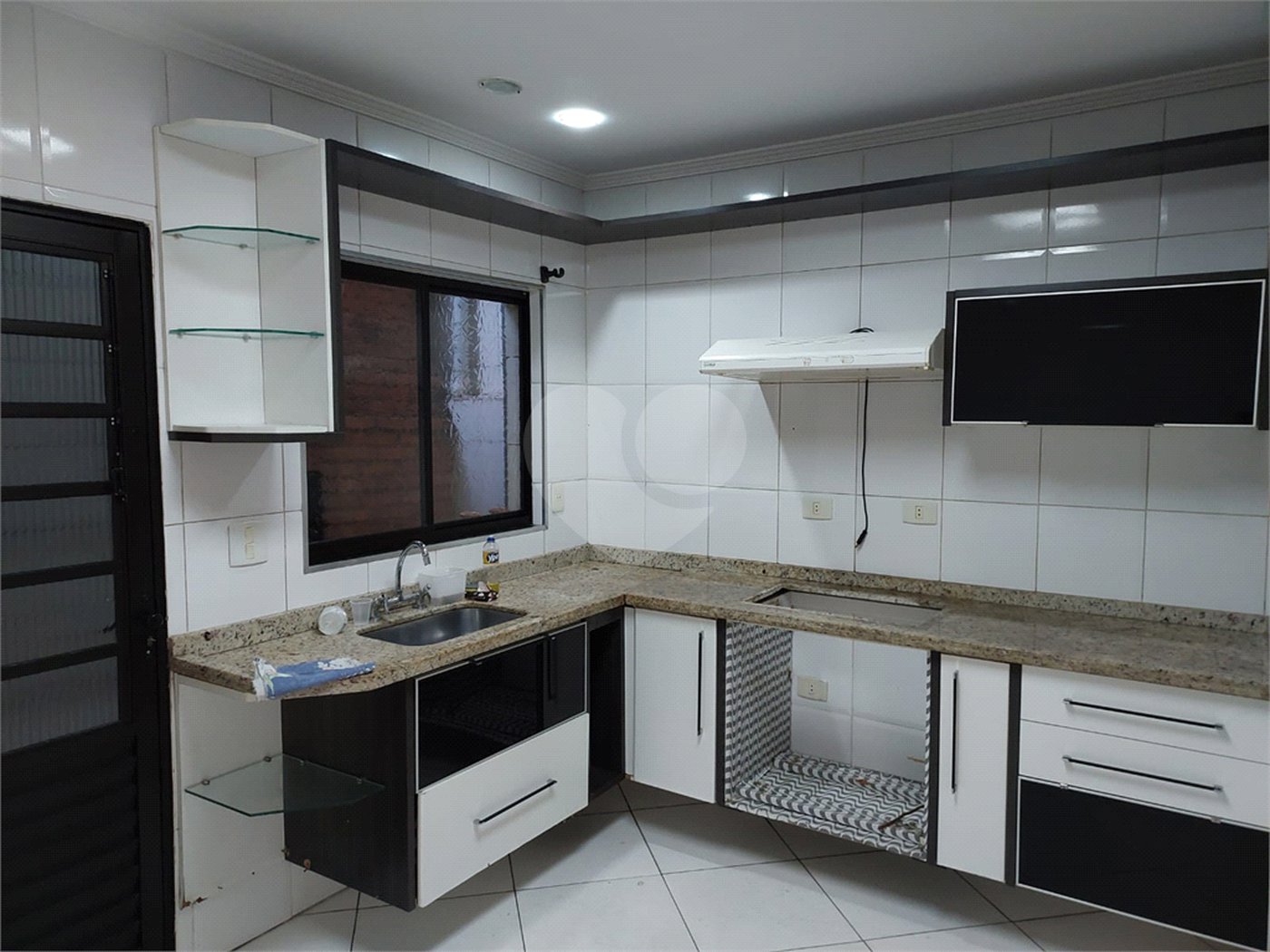 Sobrado à venda com 2 quartos em Jardim Santa Mena, Guarulhos, SP