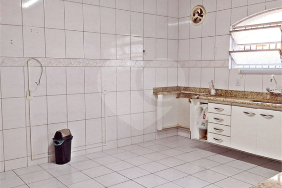 Casa à venda com 4 quartos, sendo 1 suíte, em Vila Germinal, São Paulo, SP