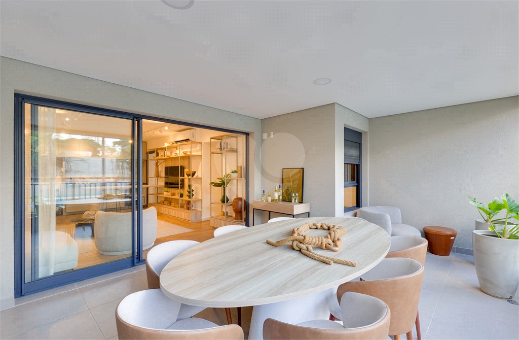 Apartamento à venda com 3 quartos, sendo 1 suíte, em Jardim Marajoara, São Paulo, SP