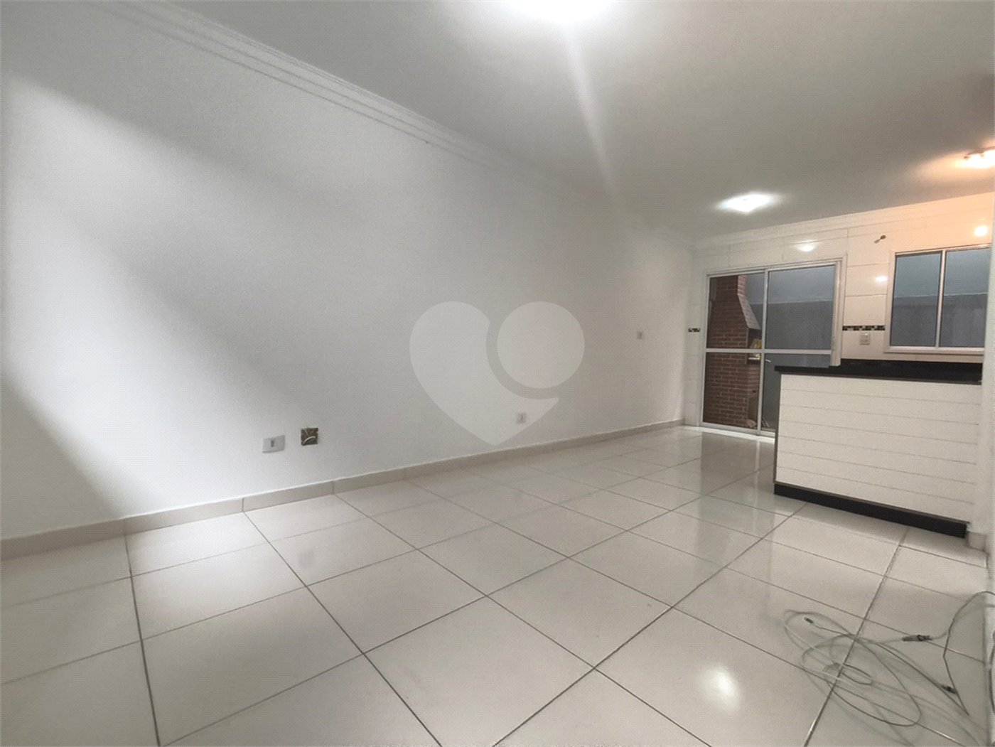 Casa à venda com 2 suítes no condomínio Murilo, São Paulo - SP