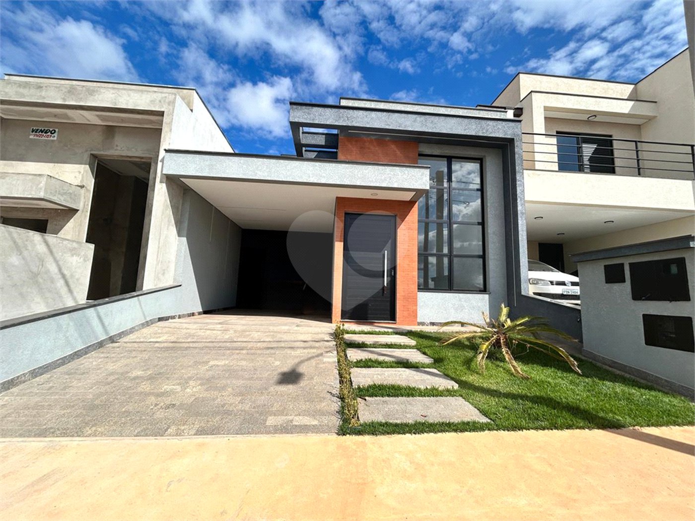 Casa à venda com 3 quartos, sendo 1 suíte, no condomínio Villagio Wanel, Sorocaba - SP