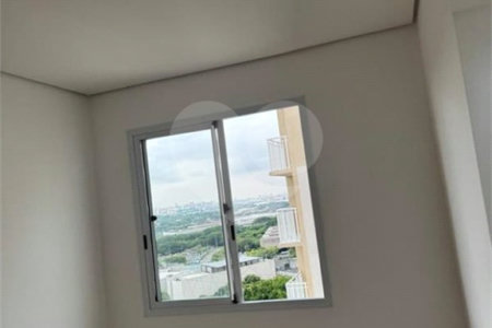Apartamento à venda com 2 quartos em Parque Industrial Tomas Edson, São Paulo, SP
