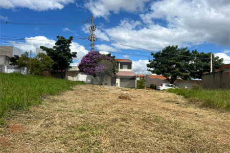 Terreno à venda em Portal dos Pinheiros Ii, Itapetininga, SP