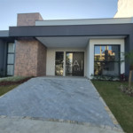 Casa em condomínio à venda com 3 quartos, sendo 1 suíte, em Cajuru do Sul, Sorocaba, SP