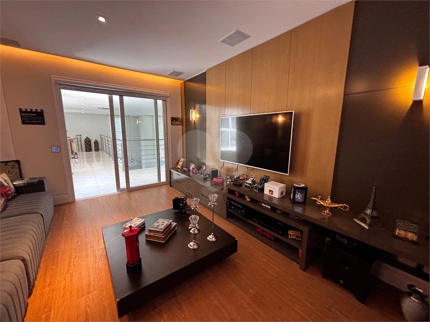 Casa à venda com 4 quartos, sendo 3 suítes, no condomínio Reserva Nova Cantareira, São Paulo - SP