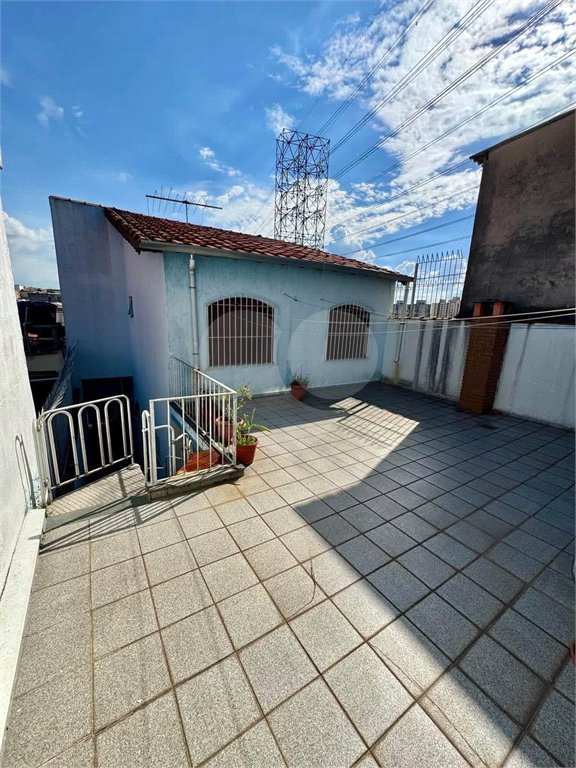 Sobrado à venda com 4 quartos, sendo 1 suíte,  em Vila Cleonice, São Paulo, SP