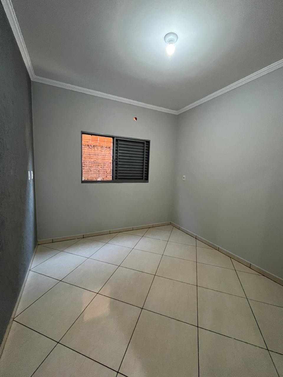 Casa à venda com 4 quartos, sendo 1 suíte,  em Jardim Maristela, Três Lagoas, MS