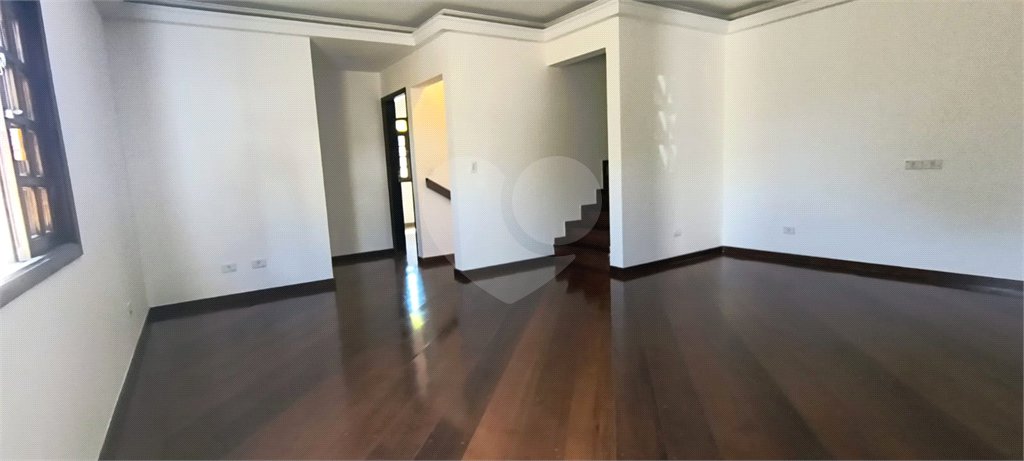 Sobrado à venda com 3 quartos, sendo 2 suítes, em Jardim Ivana, São Paulo, SP