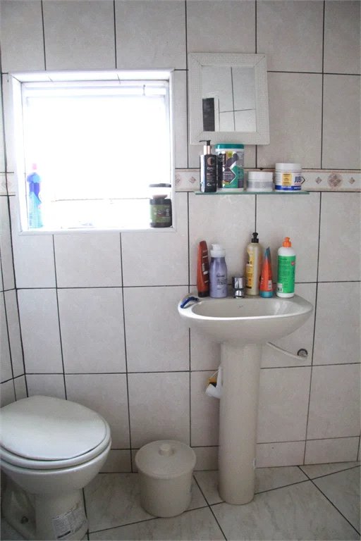 Sobrado à venda com 5 quartos, sendo 1 suíte,  em Jaguaré, São Paulo, SP