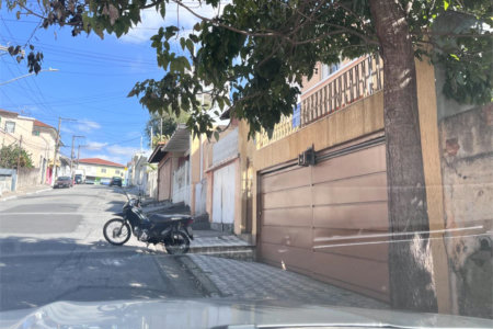 Casa à venda com 3 quartos em Chora Menino, São Paulo, SP