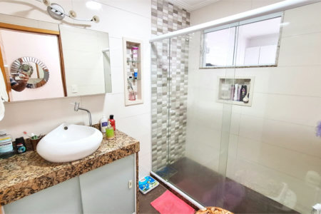 Casa à venda com 3 quartos, sendo 2 suítes, no condomínio Residencial West Green, Rio de Janeiro - RJ