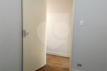 Sobrado à venda com 3 quartos em Vila Cordeiro, São Paulo, SP