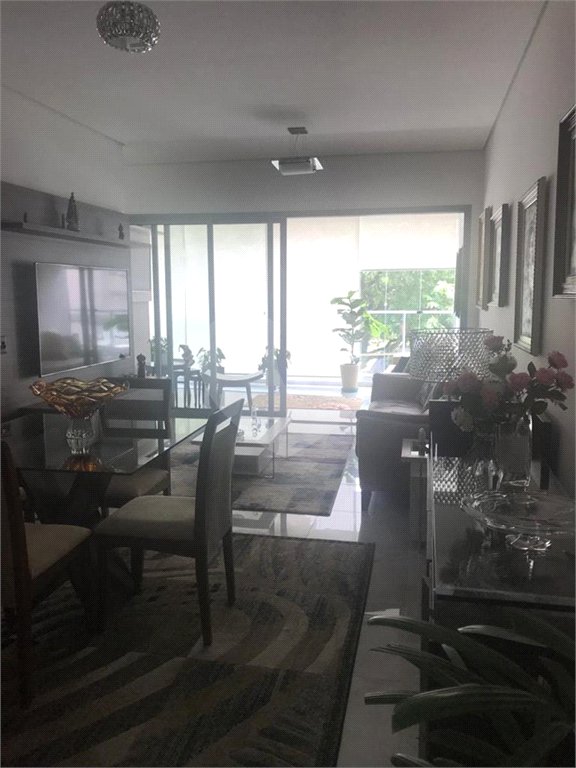 Apartamento à venda com 2 suítes em Indianópolis, São Paulo, SP