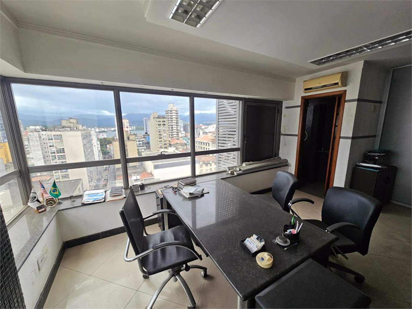 Sala à venda, 197 m² por R$ 980.000,00 - Centro - Santos/SP