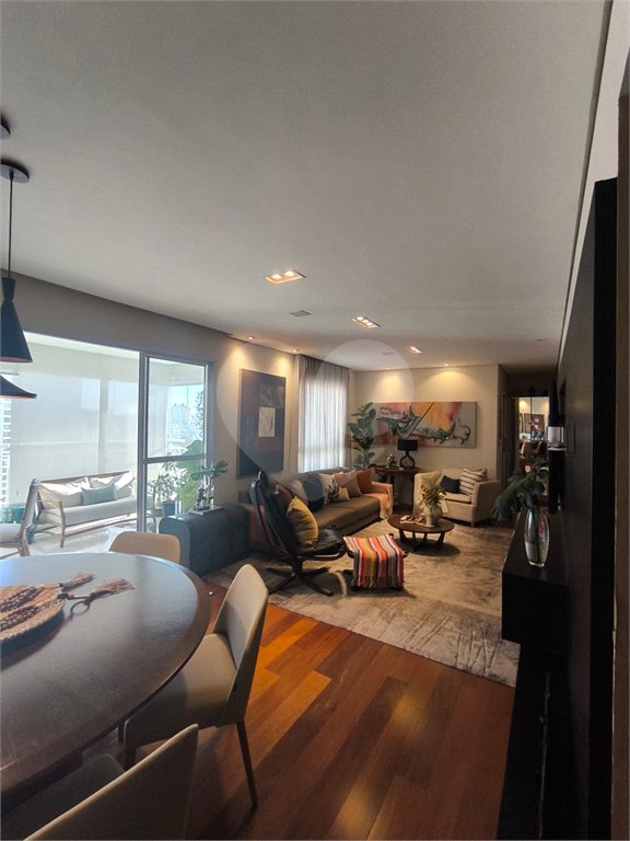 Apartamento à venda com 3 quartos, sendo 1 suíte, no Centro, São Bernardo do Campo, SP