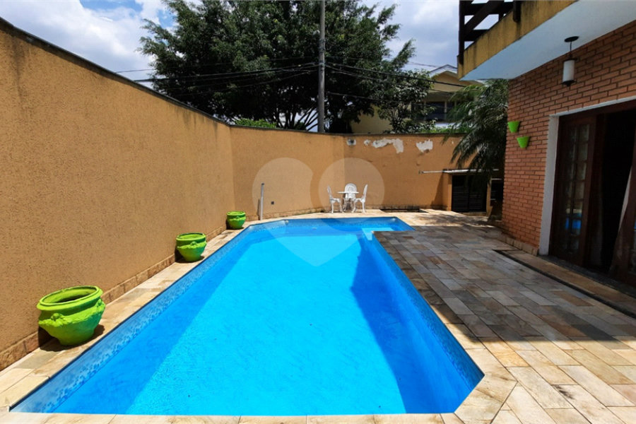 Sobrado à venda com 4 quartos, sendo 1 suíte, em Barro Branco (zona Norte), São Paulo, SP